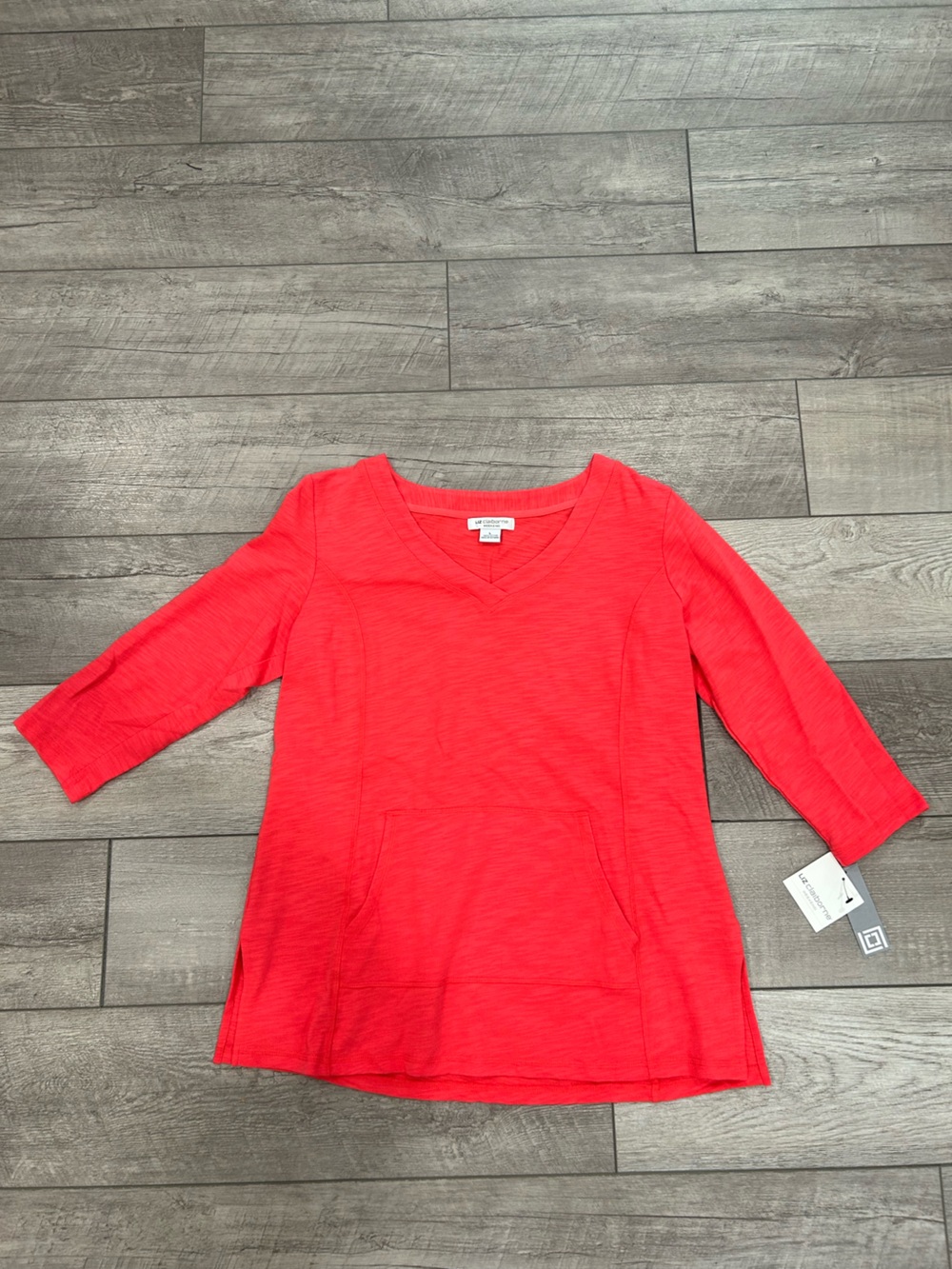 Liz Claiborne Coral-Red V-Neck Lightweight Pullover
